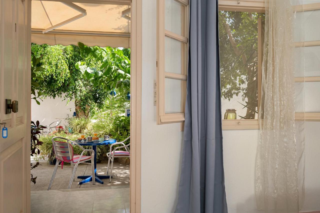Sofia Rooms Pitsidia Exterior foto